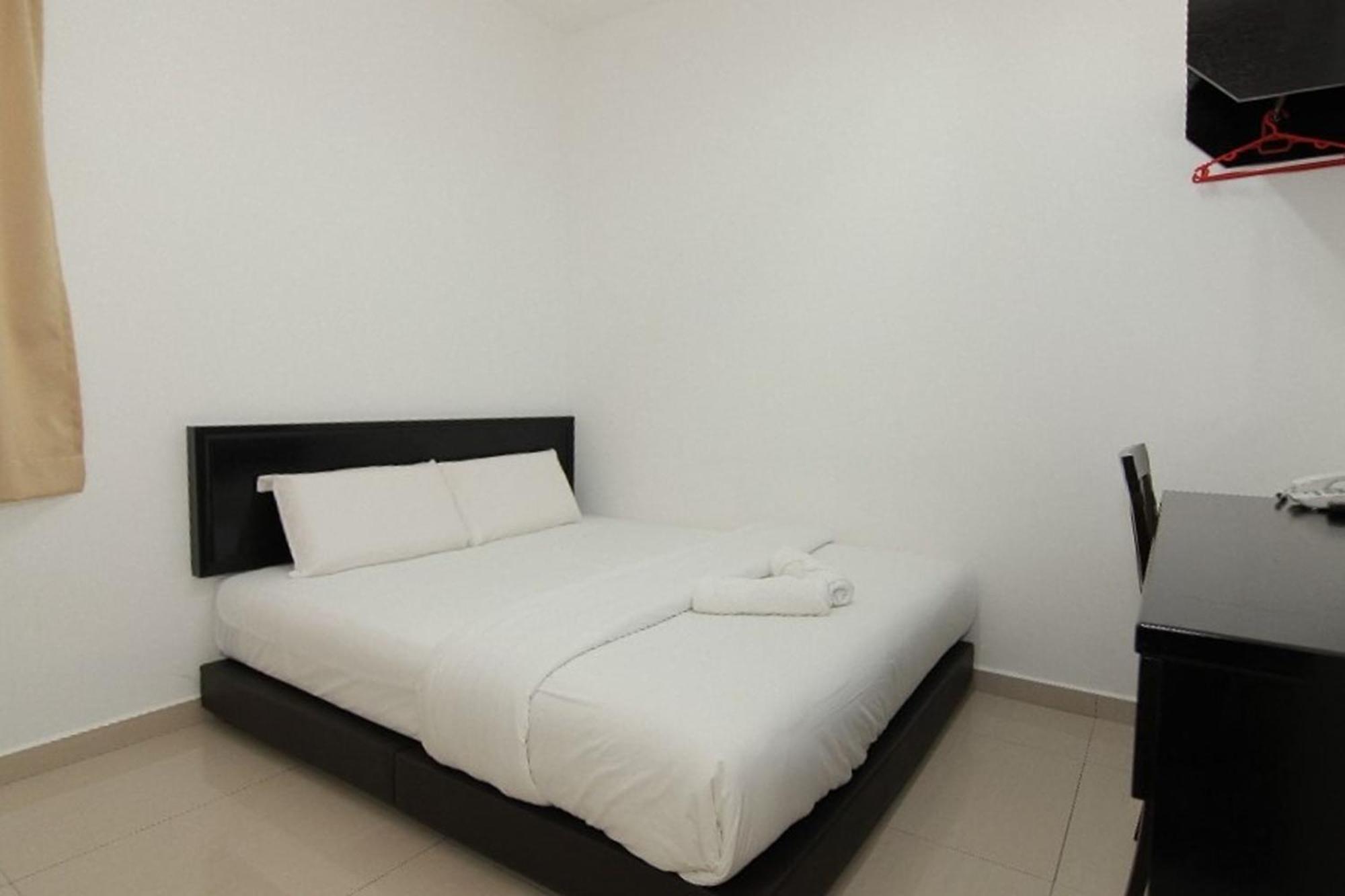 Hotel Alam Indi Johor Bahru Exterior foto
