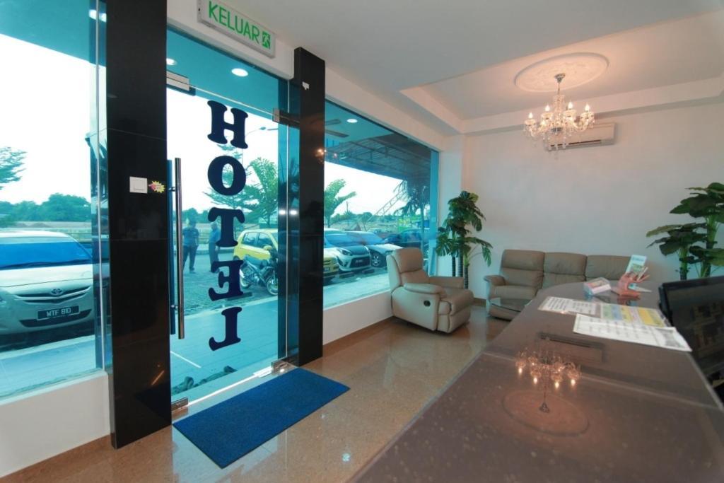 Hotel Alam Indi Johor Bahru Exterior foto