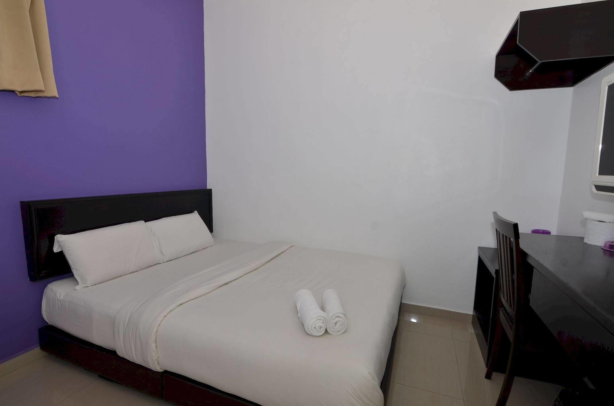 Hotel Alam Indi Johor Bahru Exterior foto
